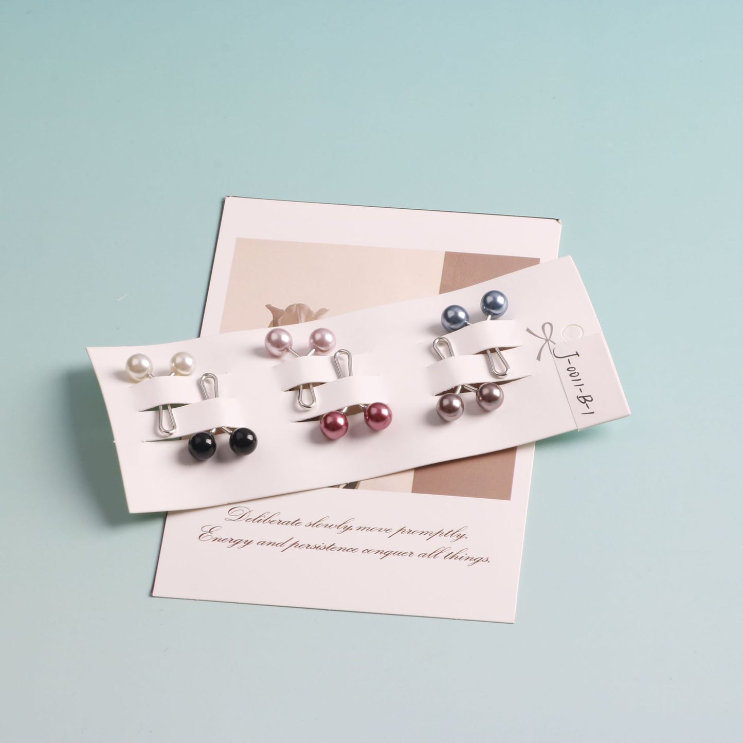 Cross-border B2B, wholesale, headscarf pins, ladies scarf pins, resin + iron, travel size, fixed buckle, Korean style, pearl fashion, simple and versatile, scarf pins, Muslim pins